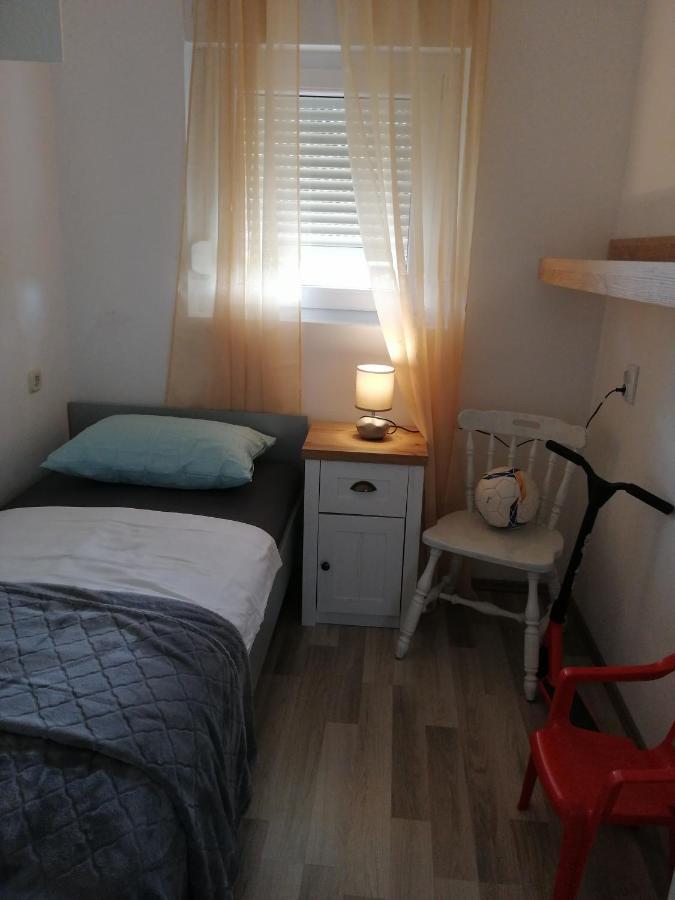 Apartments Lanterna Ražanac المظهر الخارجي الصورة