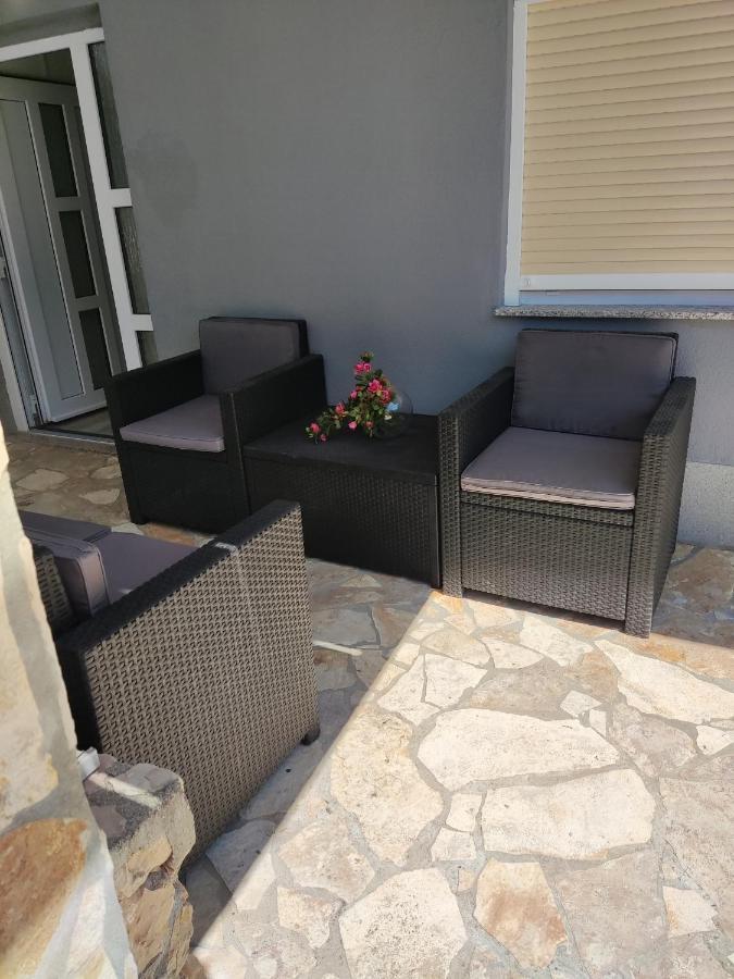 Apartments Lanterna Ražanac المظهر الخارجي الصورة