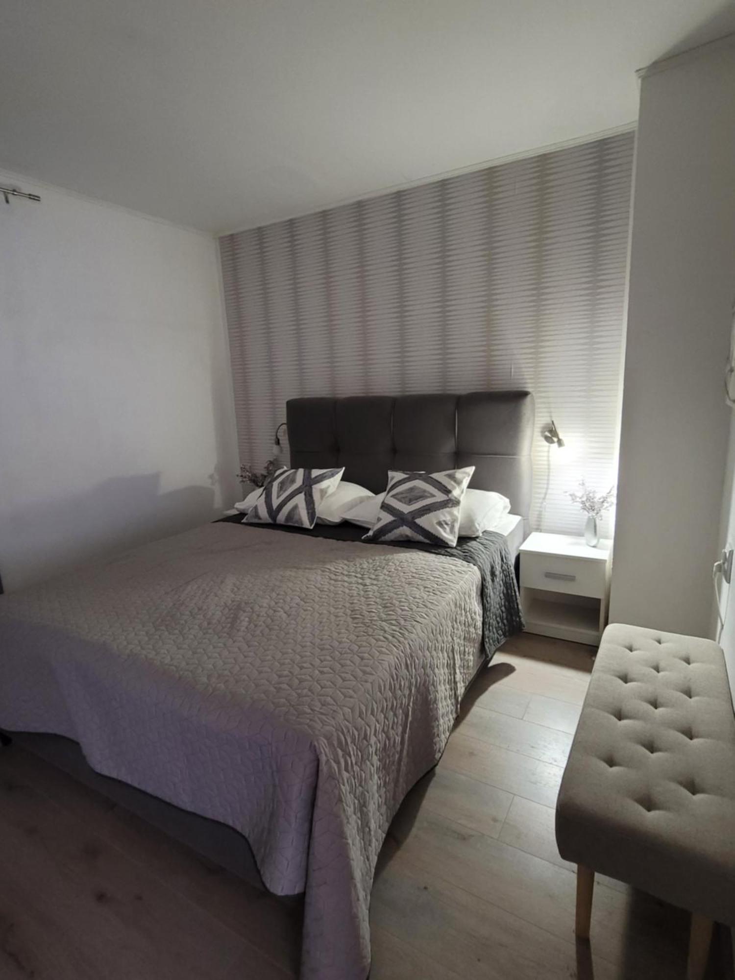 Apartments Lanterna Ražanac الغرفة الصورة